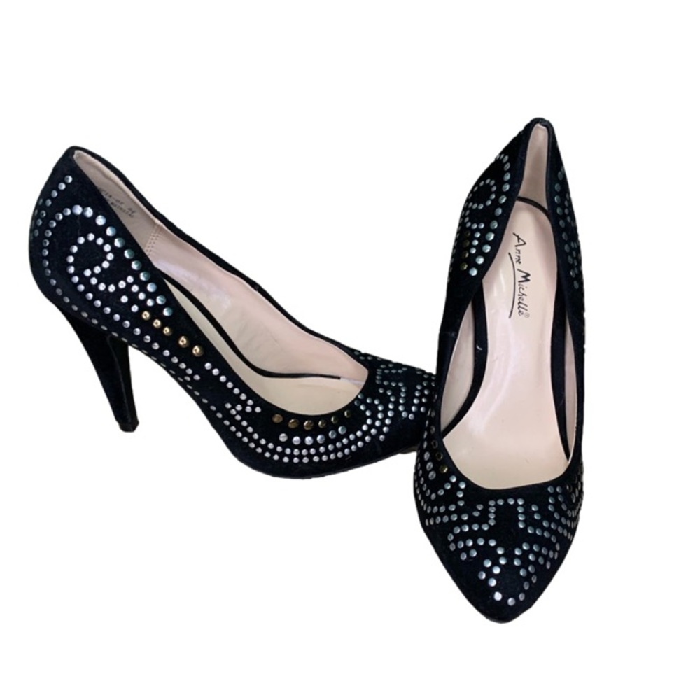 ANNE MICHELLE BLACK METAL EMBELLISHED HEELS SIZE 6 1/2